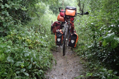 hier geht der Untergrund wieder