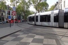 moderne Straßenbahnwagen in Tours
