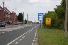 mitten in Belgien Schilder wie an einer Staatsgrenze