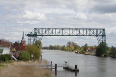 alte Schwebefähre über die Oste