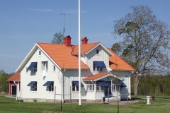 auch weiße Häuser gibt es in Schweden