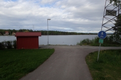 Falun: schön am Seeufer entlang